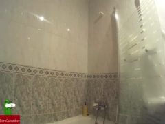 Licking armpits between the shower foam CRI213
