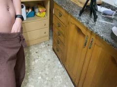 En la cocina es donde salen las mejores recetas pamela y jesus os muestran cómo hacer que cocina termine gustándote esta pareja porno amateur no para de enviarnos vídeos caseros