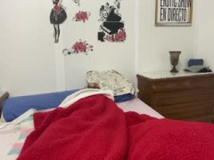 Ver a tu novio dormir y saber que si polla está bien dura te pone muy cachonda por eso decido grabar desde casa este vídeo chupando su gran polla hasta sacar todo su leche pamela y jesus la parejita amateur Porno