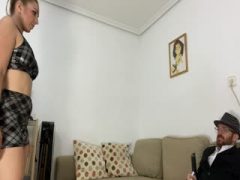 Me contratan para hacerle un baile sexual me ofrecen más dinero chupo su polla garganta profunda ( pamela y jesus ) pareja porno amateur Spanish